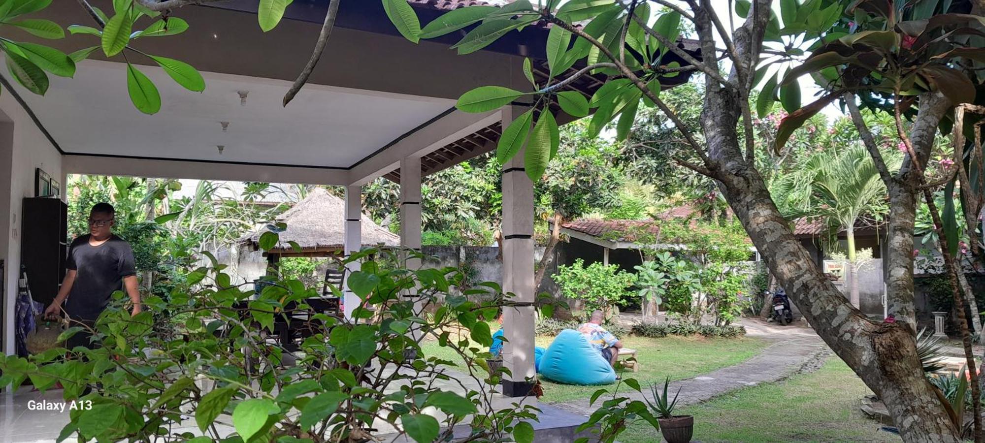 Indah Homestay And Cooking Classes Сенггиги Экстерьер фото