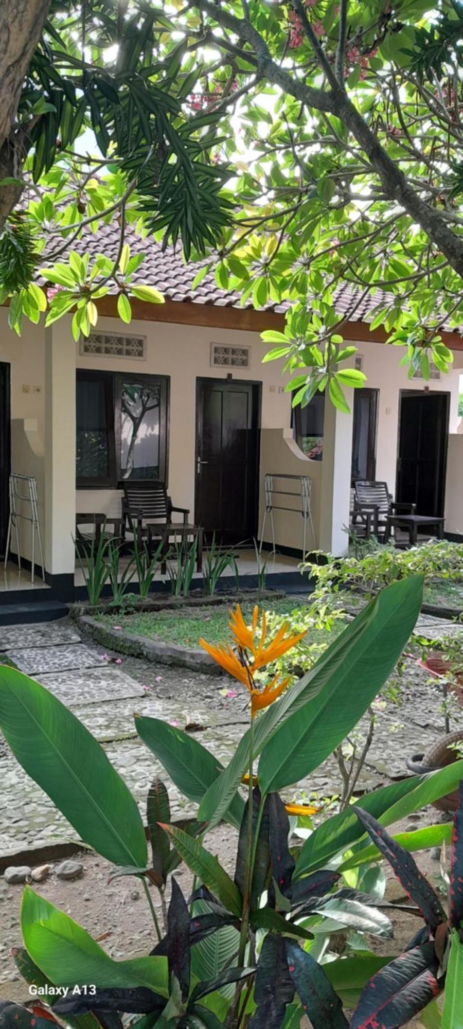 Indah Homestay And Cooking Classes Сенггиги Экстерьер фото