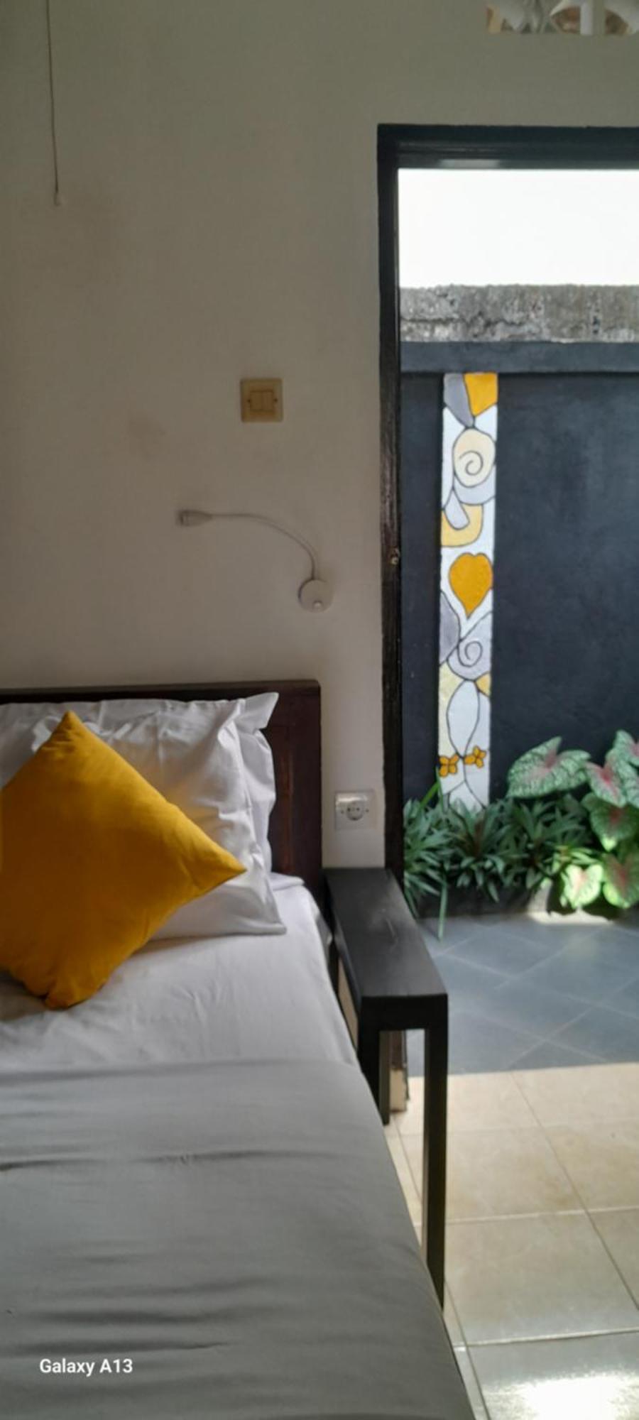 Indah Homestay And Cooking Classes Сенггиги Экстерьер фото